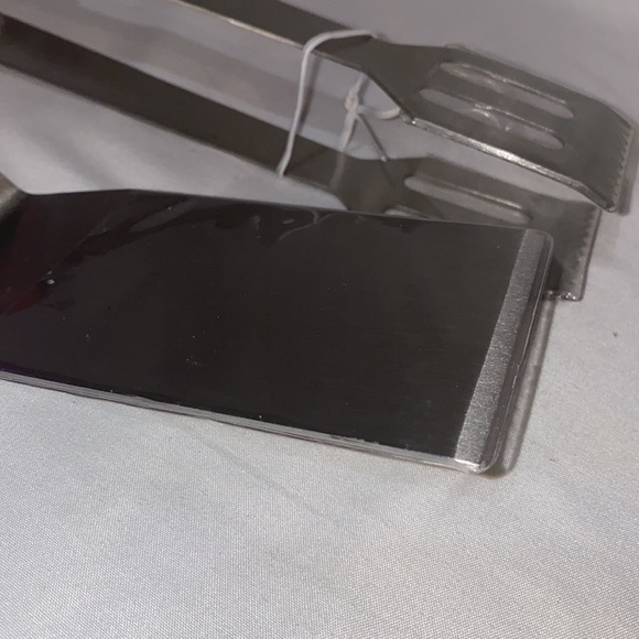 New Budweiser BBQ Tools - Picture 4 of 7